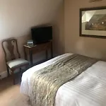 Hotel The 4*