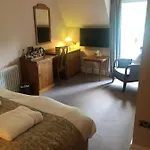 Hotel The 4*
