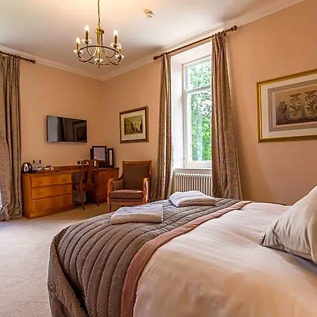 The 4* Levens