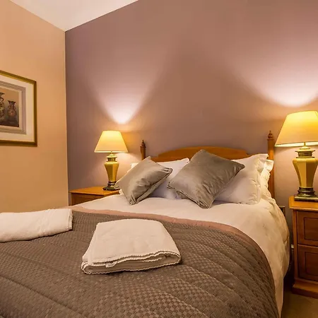 The 4* Levens