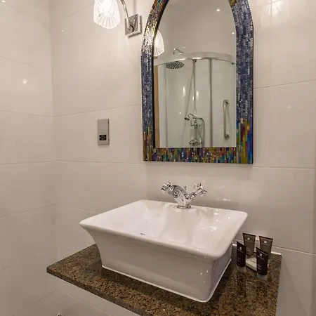 The ホテル Levens