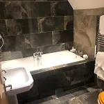 Hotel The 4*